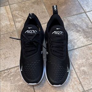 Nike Air Max 270 Black and White Woman’s Sneakers
